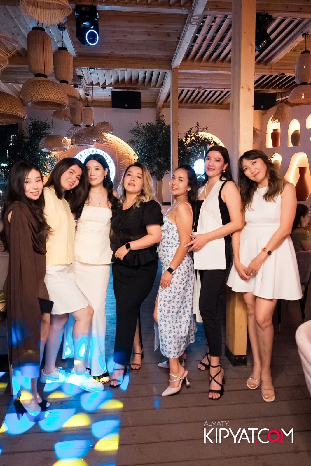 MOOD KARAOKE & TERRACE. КИПЯТКОМ АЛМАТЫ!