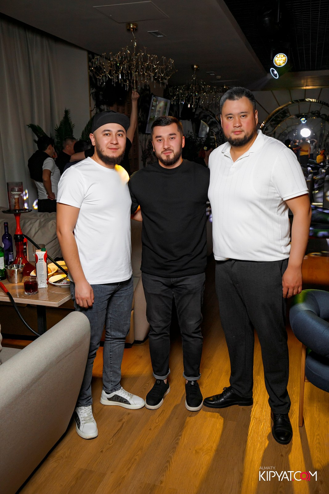 УХО И МЕДВЕДЬ НА КУРМАНГАЗЫ. КИПЯТКОМ АЛМАТЫ! Фотосъемка мероприятий в Алматы