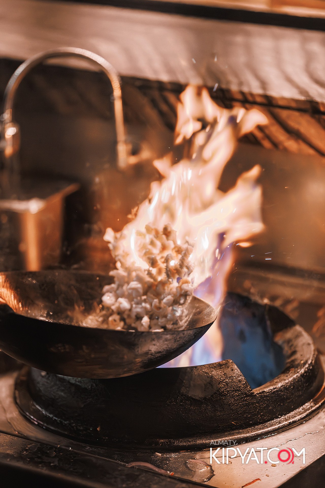 Noodles. КИПЯТКОМ АЛМАТЫ!