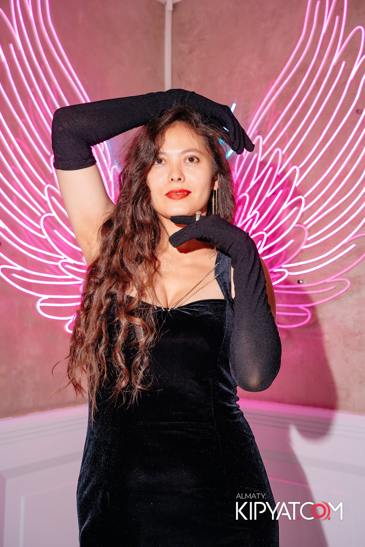 Ухо и Медведь на Курмангазы. КИПЯТКОМ АЛМАТЫ!