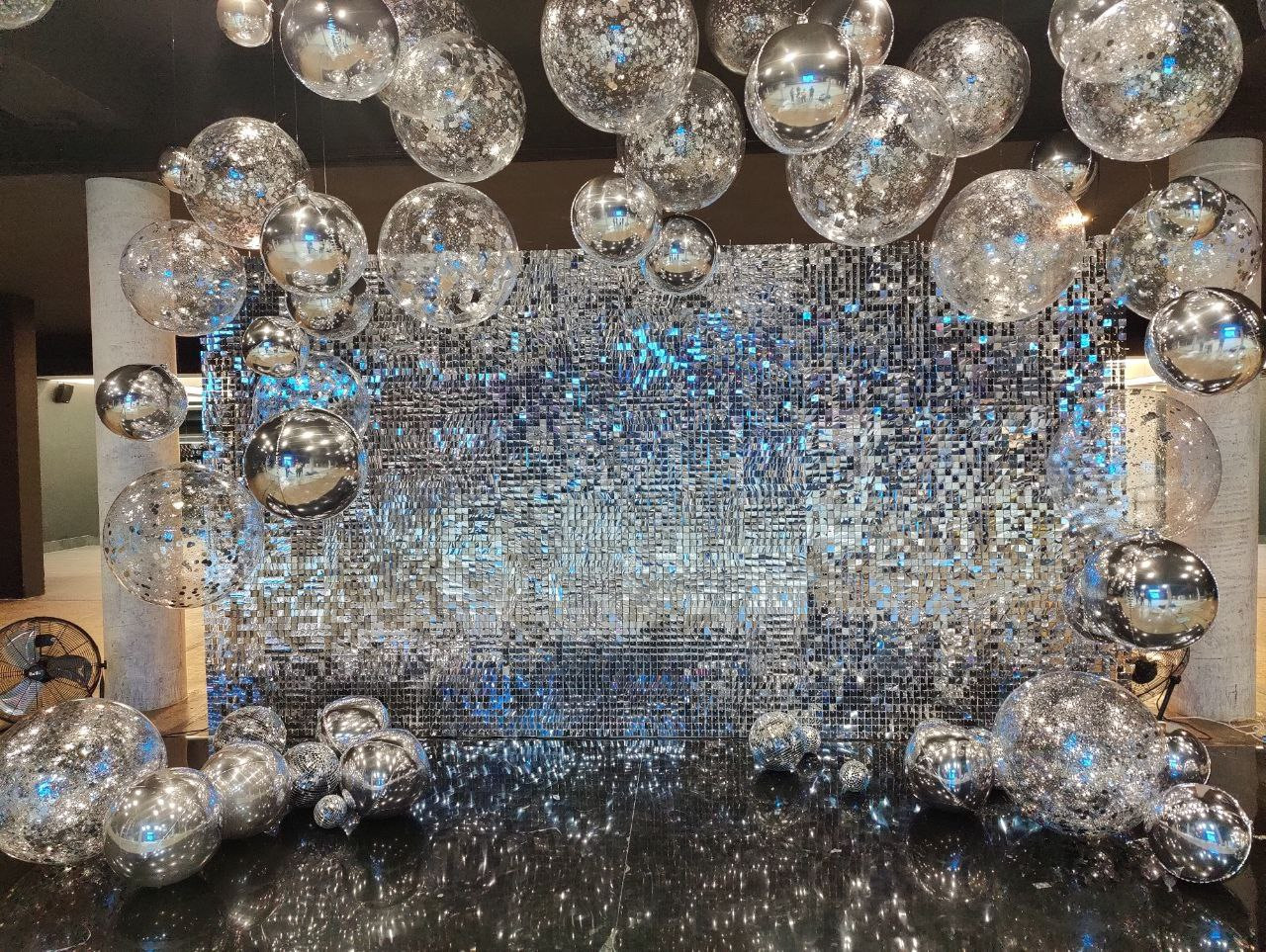 фотозона оформление шары неон