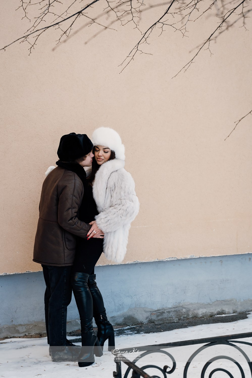 Предсвадебная фотосессия у ДК Горького в Нск. Свадебный, семейный и event фотограф в Новосибирске и Новосибирской области Саша Кё