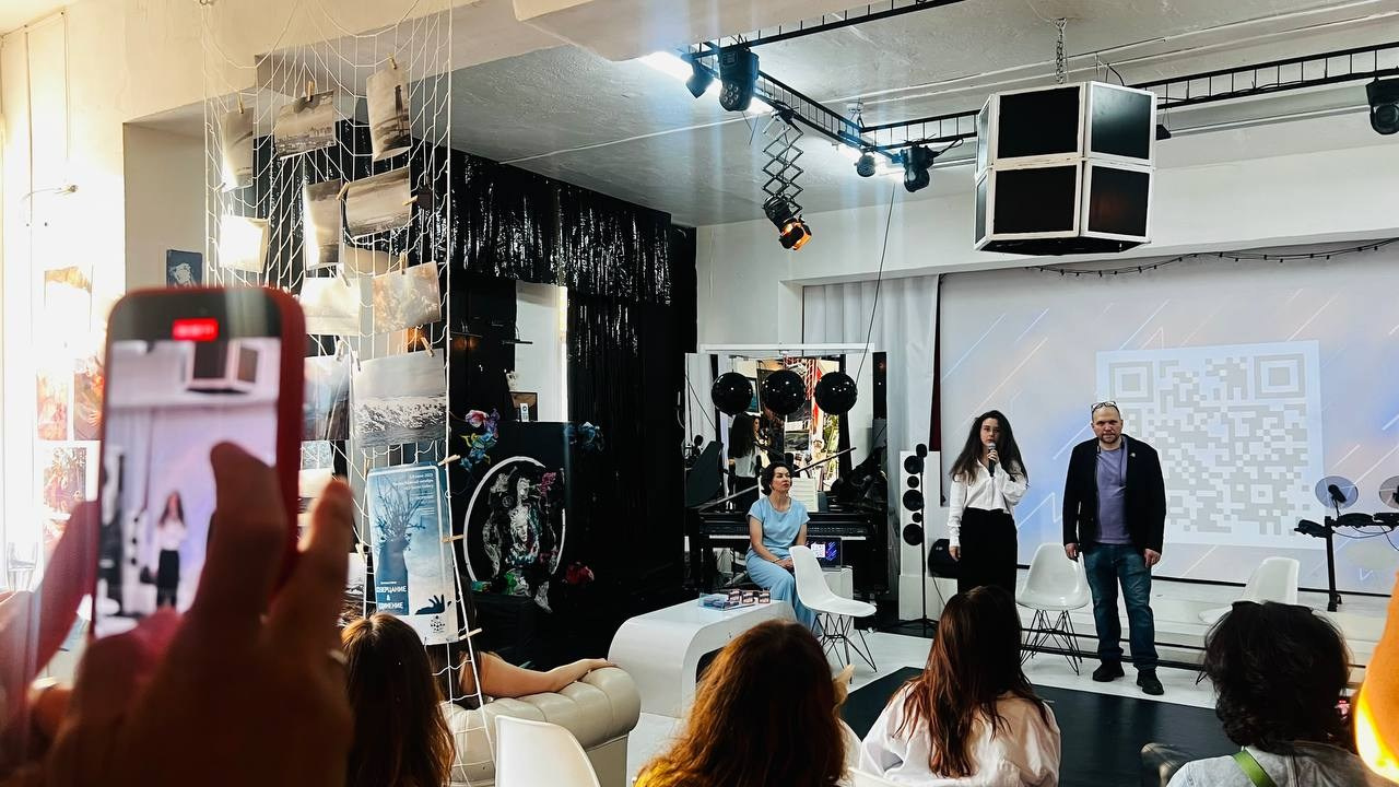 Фотовыставка в рамках фестиваля. Фотовыставки serebro.gallery, в которых автором можешь стать ты! | Москва