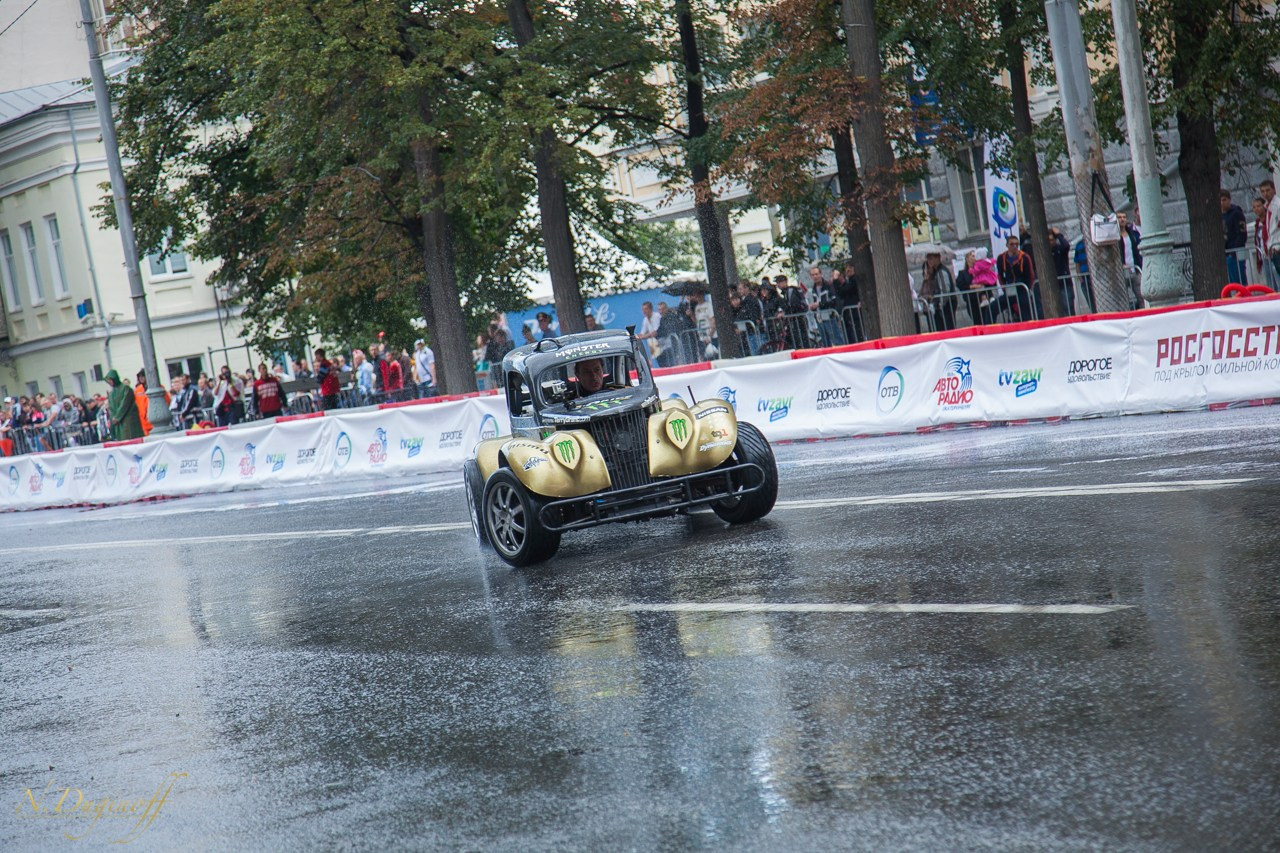 Nissan Nissmo Drive. Профессиональный фотограф Дугинов Николай | Екатеринбург