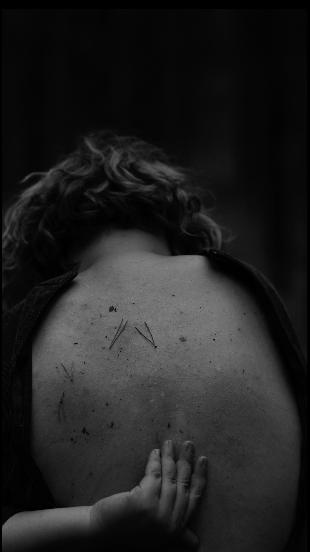 Видеоинсталляция Место Пробела. Художественная группа «Нежные Бабы»