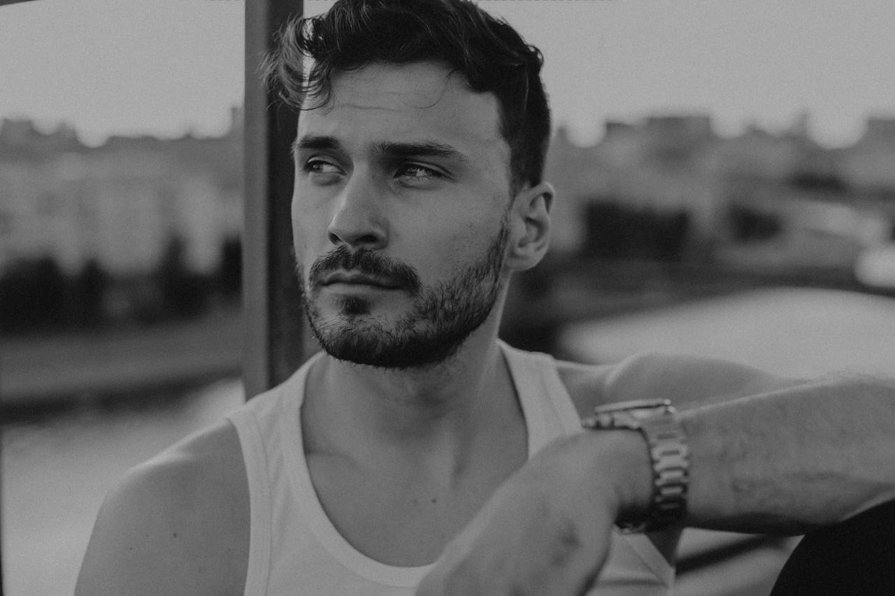 Портфолио Парня модели Глеб Русанду. Продакшен г. Москва съемка мужской одежды, мужские модели, фото и видео, организация под ключ