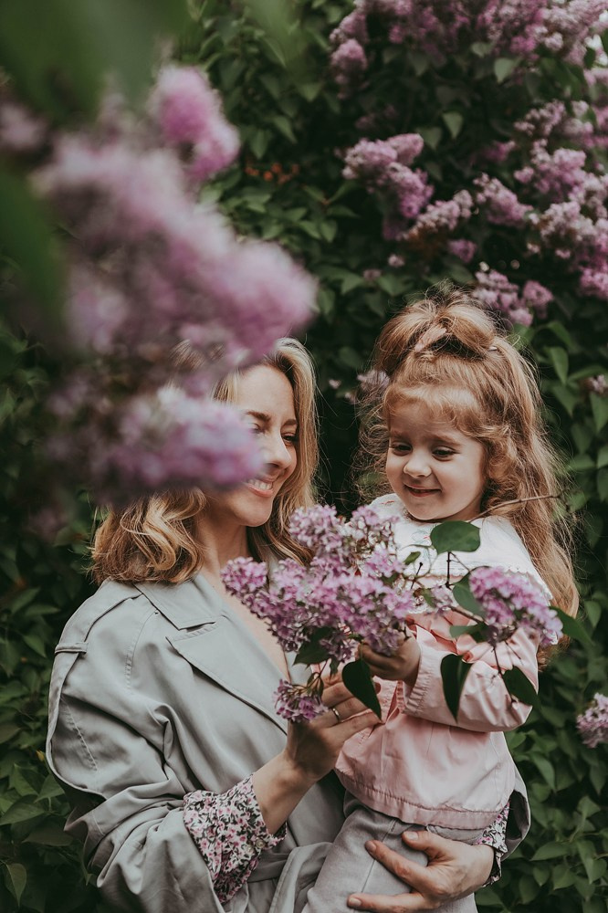 Мама и дочка в сирени!). Катя Сидор — фотограф в Москве