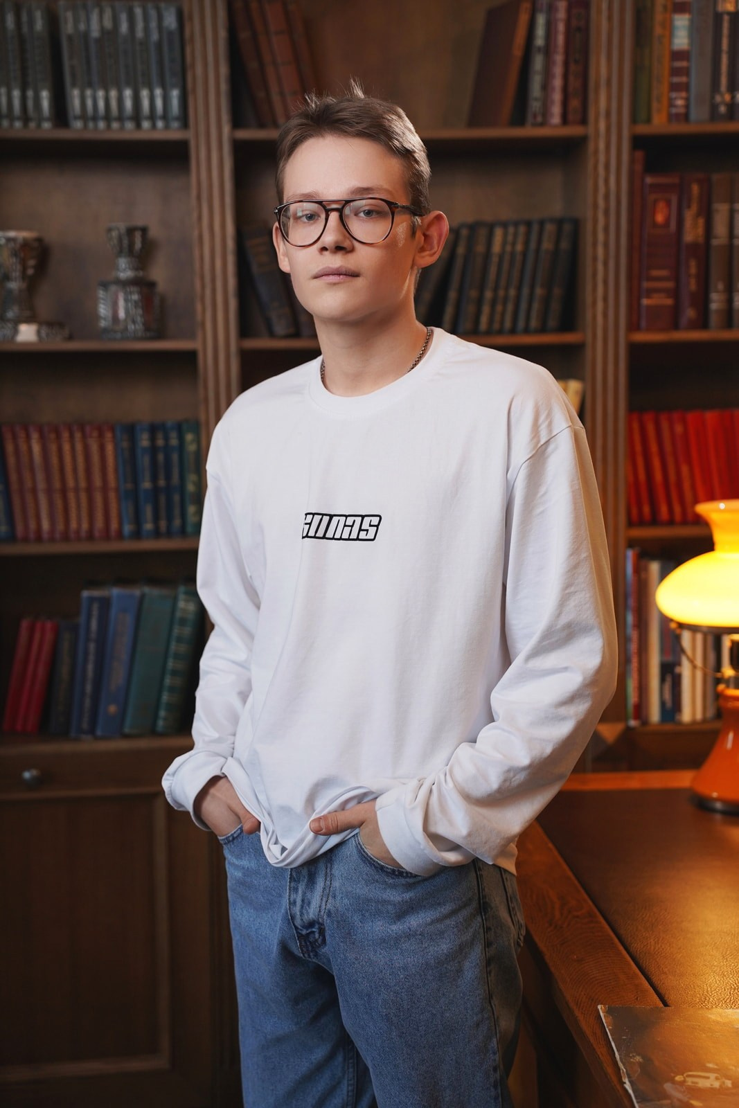 Выпускные альбомы Красноярск: фотосессия в Квартире Академика. СИГМА | Студия выпускных альбомов Красноярск