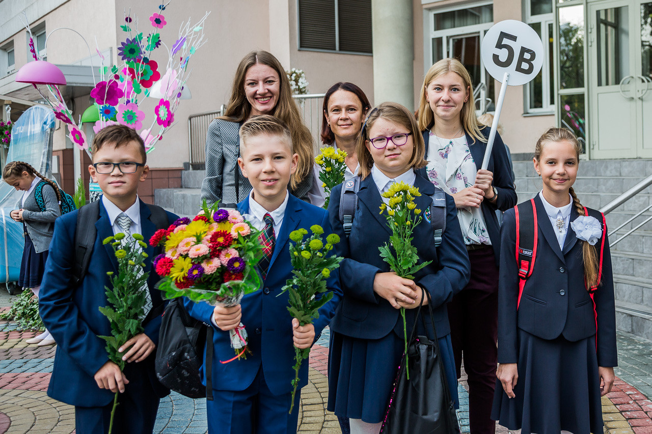 Школа 5 в. Семейный фотограф Николаева Ольга