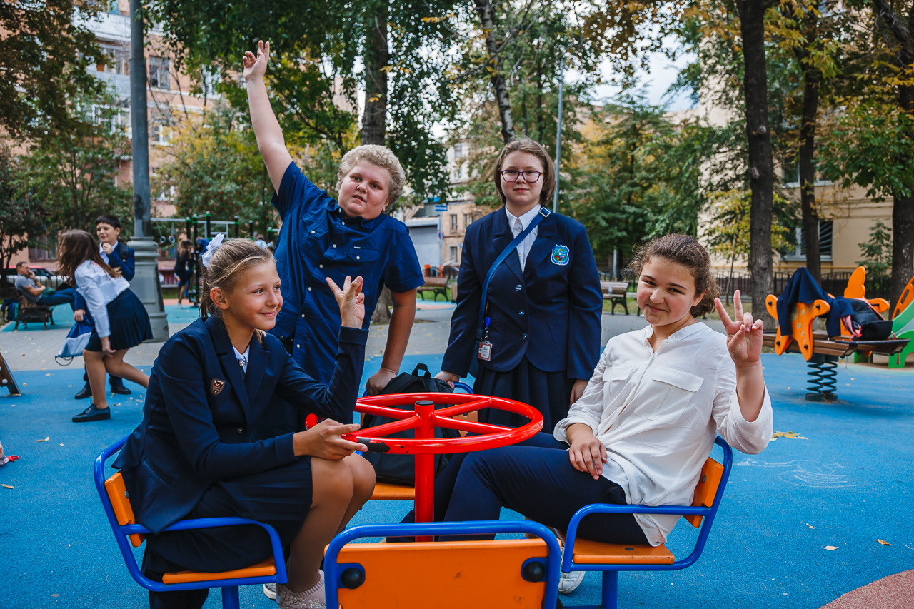 Школа 6 в. Семейный фотограф Николаева Ольга