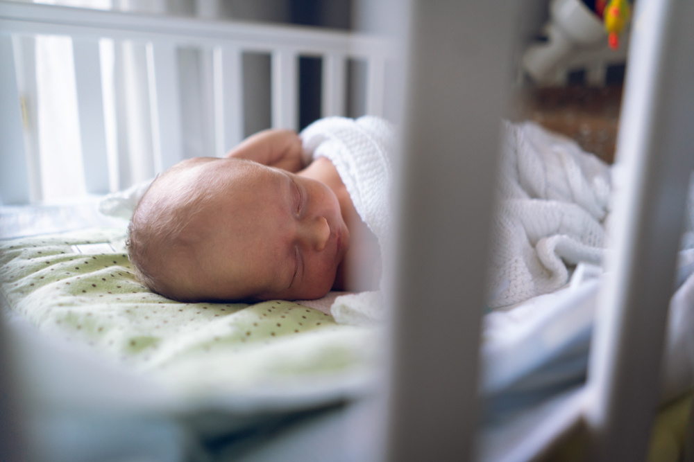 Семейная фотосессия с новорожденным дома. Видеограф в Москве Анна Бортникова