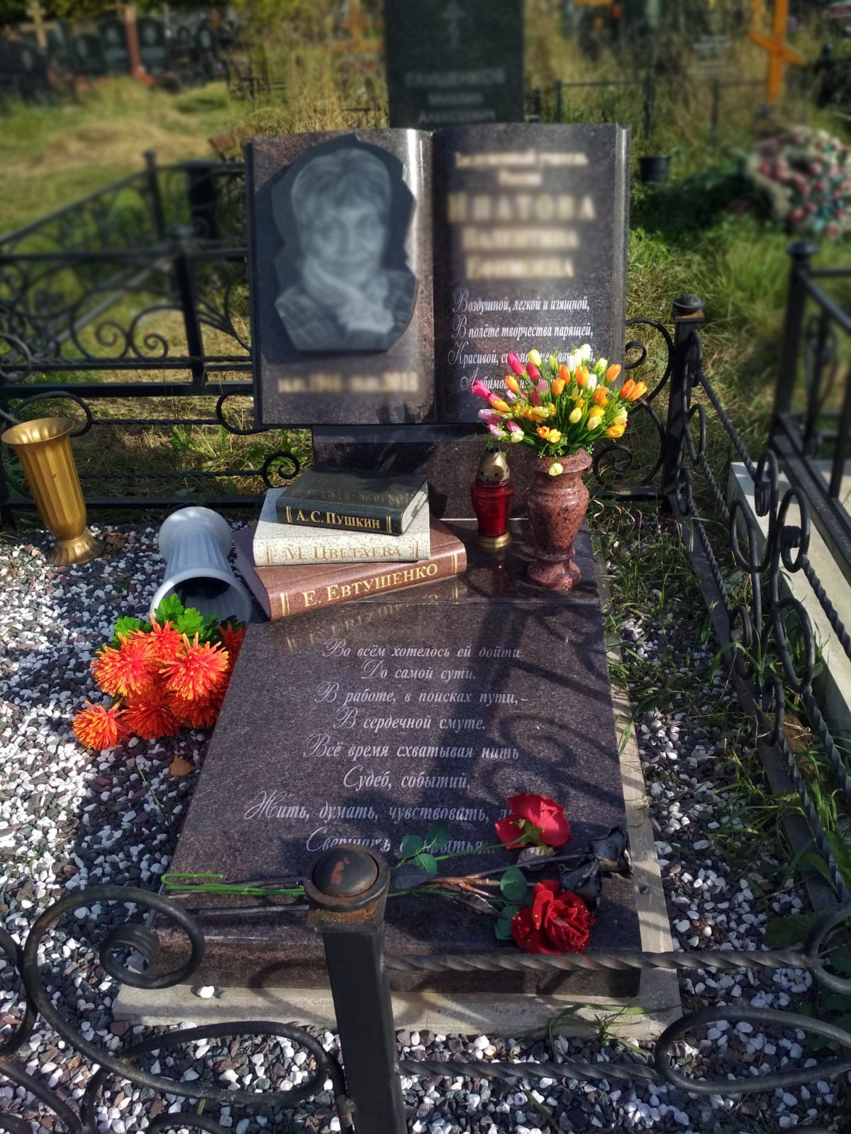 Наши работы. Памятники в Москве и Московской области
