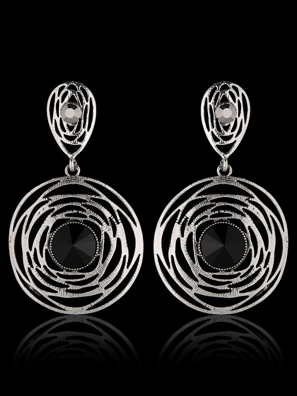 Предметная съёмка бижутерии для маркеплейсов. Съёмка украшений в Москве. Предметный фотограф Константин Агафонов — предметная съёмка и фотосъёмка в Москве