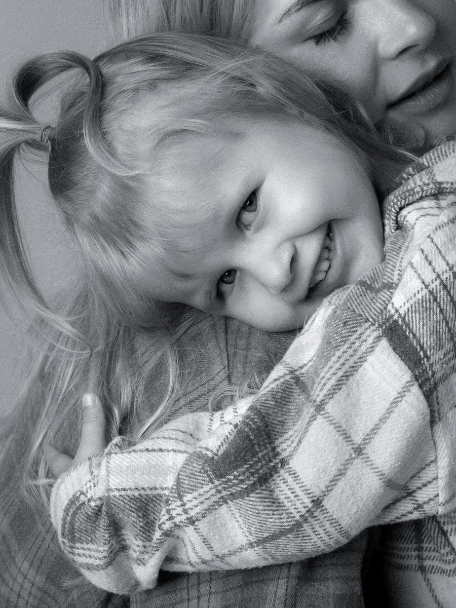 Мама и дочка. Фотограф Барнаул Софья Бояринова