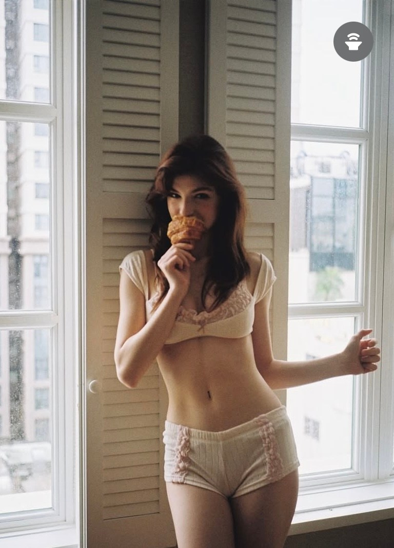 Viktoriia Mitroshina. DISTINCTIVE MODEL AGENCY. Модельное агентство специализирующиеся на зарубежном плейсменте моделей