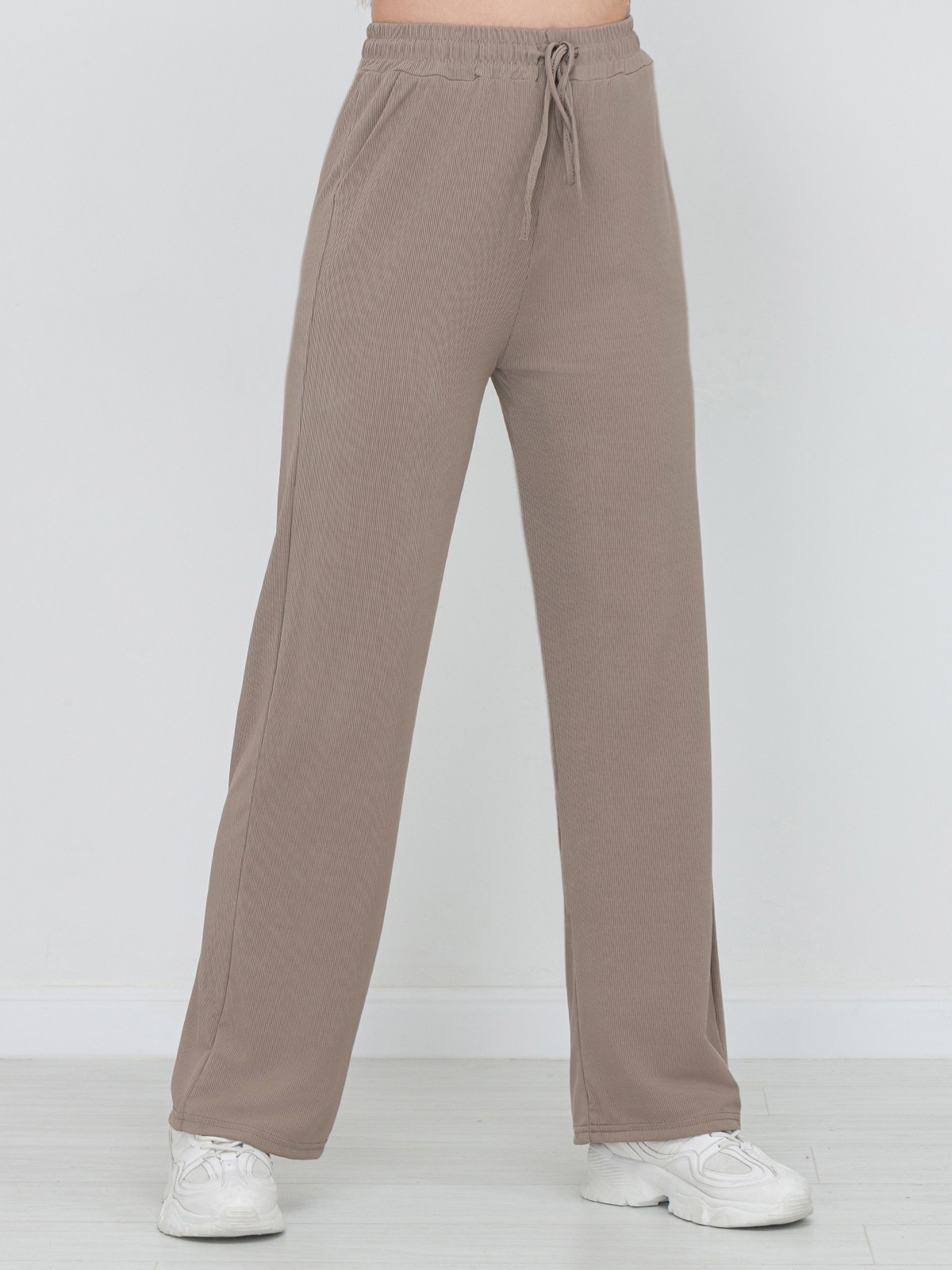 Фотосъемка брюк, для Валдберриз. Сборные фотосъёмки в Москве. фотосессии одежды.фотограф