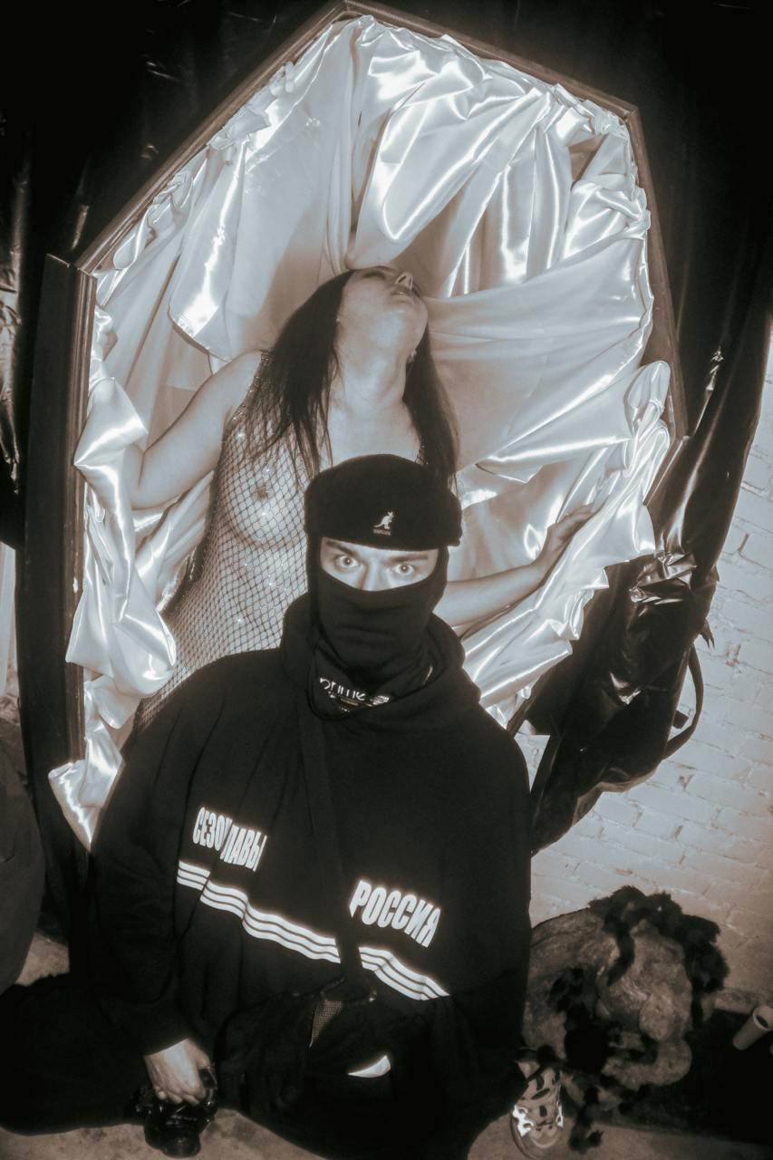 СОЖЖЕНИЕ//инфернальный новый год. Софа Катастрофа, Одичание. фотохудожница, креативный продюсер, автор. Nude, eros, портретный фотограф