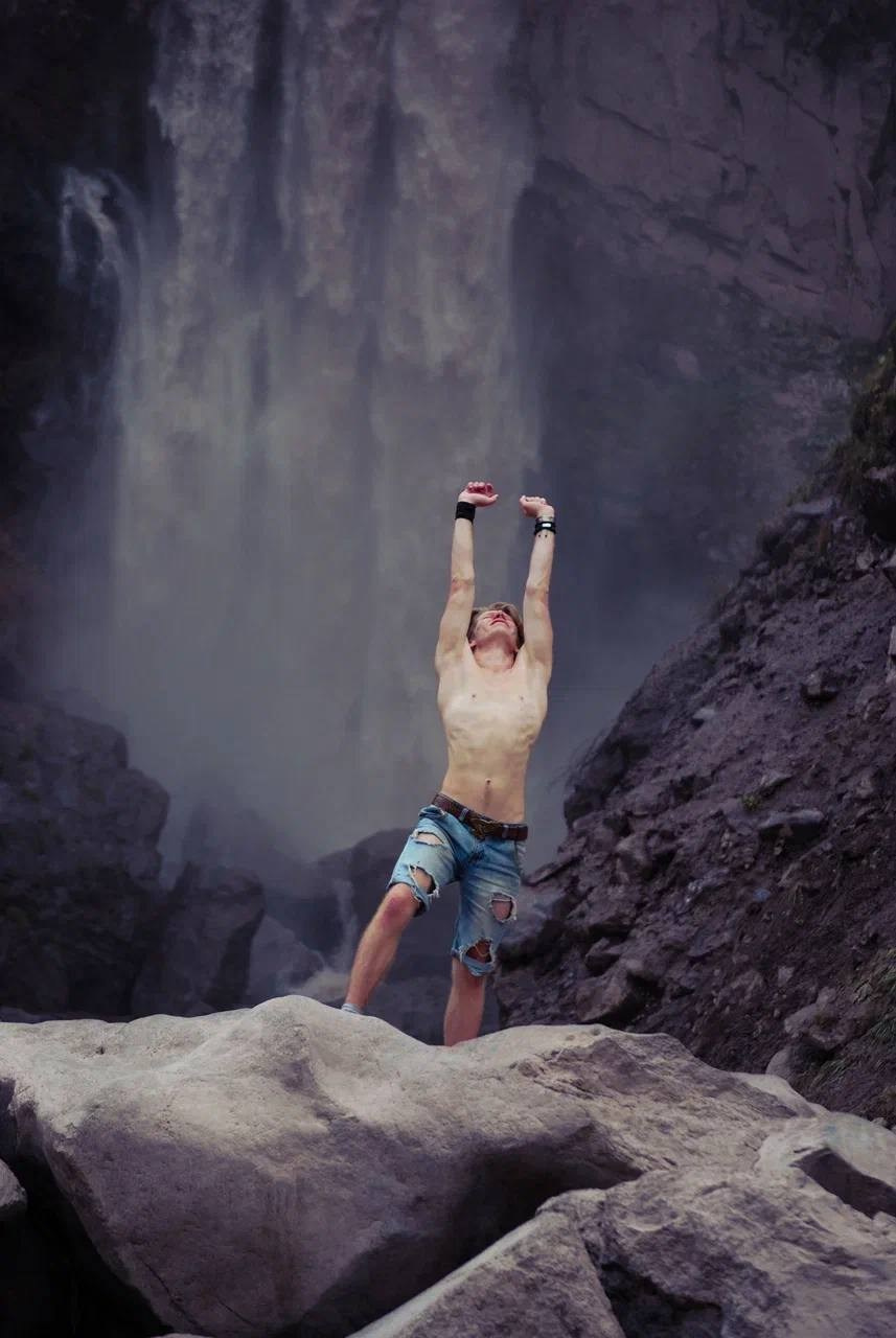 Горы Кавказа. Костюмер, художник кино и телевидения в спб