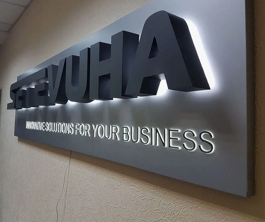 Изготовление нестандартных рекламных конструкций под заказ в Симферополе