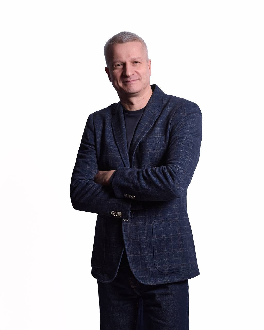 Corporate portfolio. Svyatoslav Lebedev | Advertising photographer — Commercial shooting, Art direction, AI integration