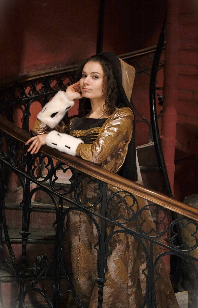 Готический. Костюмер, художник кино и телевидения в спб