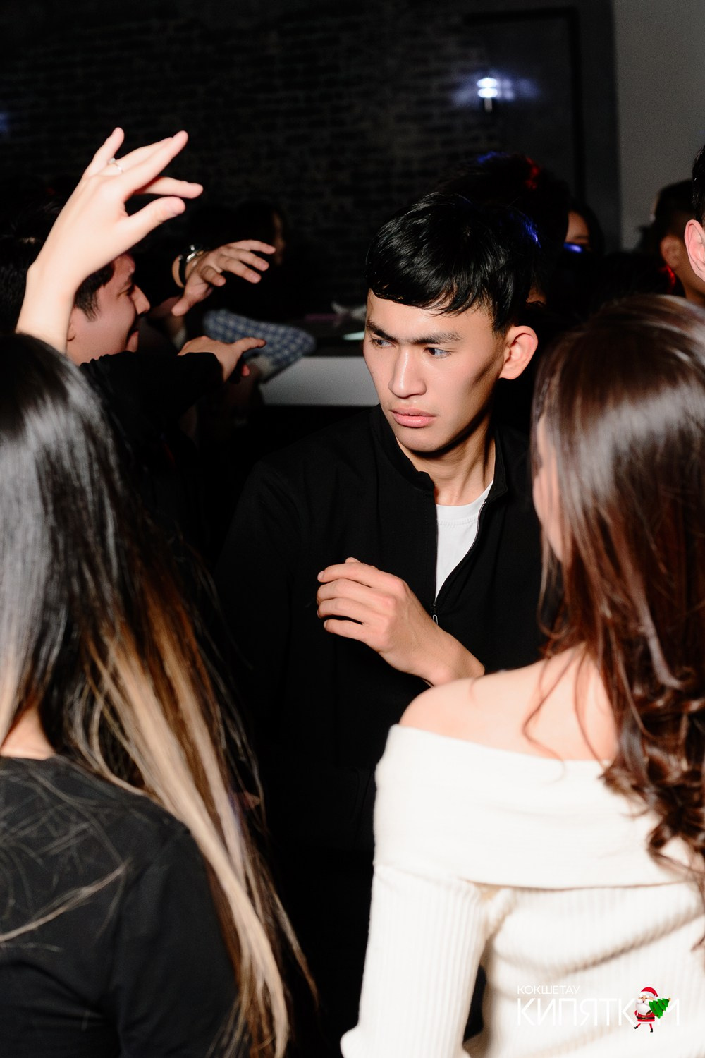 МОЛОДОСТЬ. КИПЯТКОМ КОКШЕТАУ