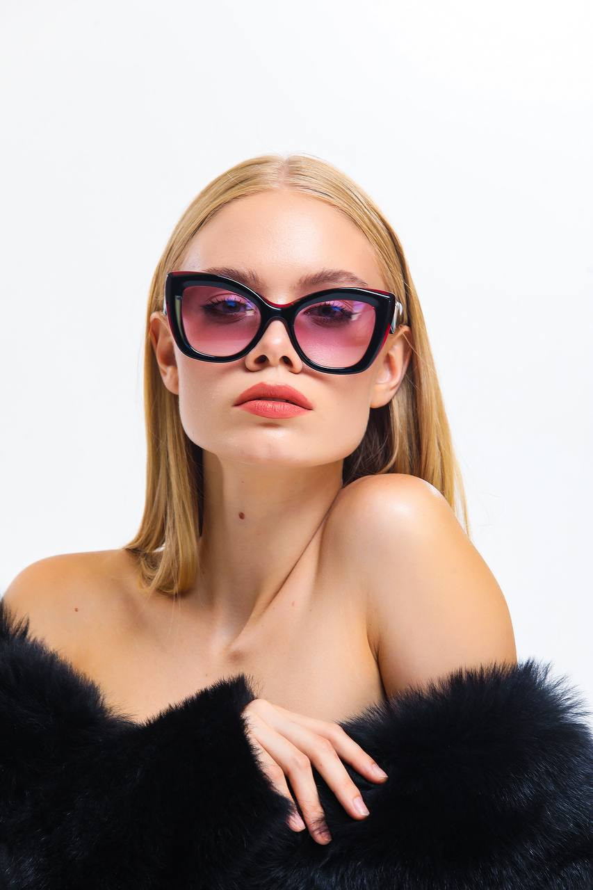 ELENA. Модельная студия MIA Models