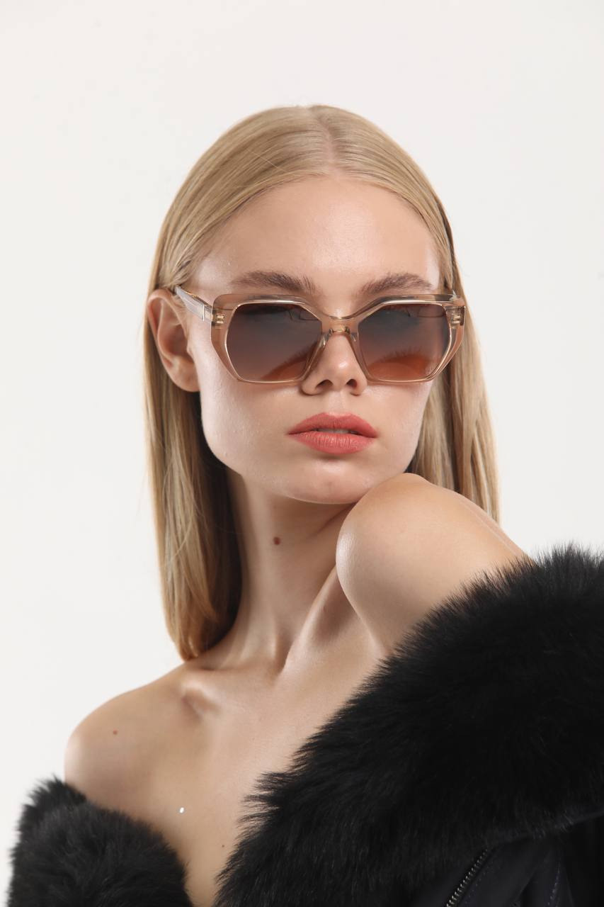 ELENA. Модельная студия MIA Models