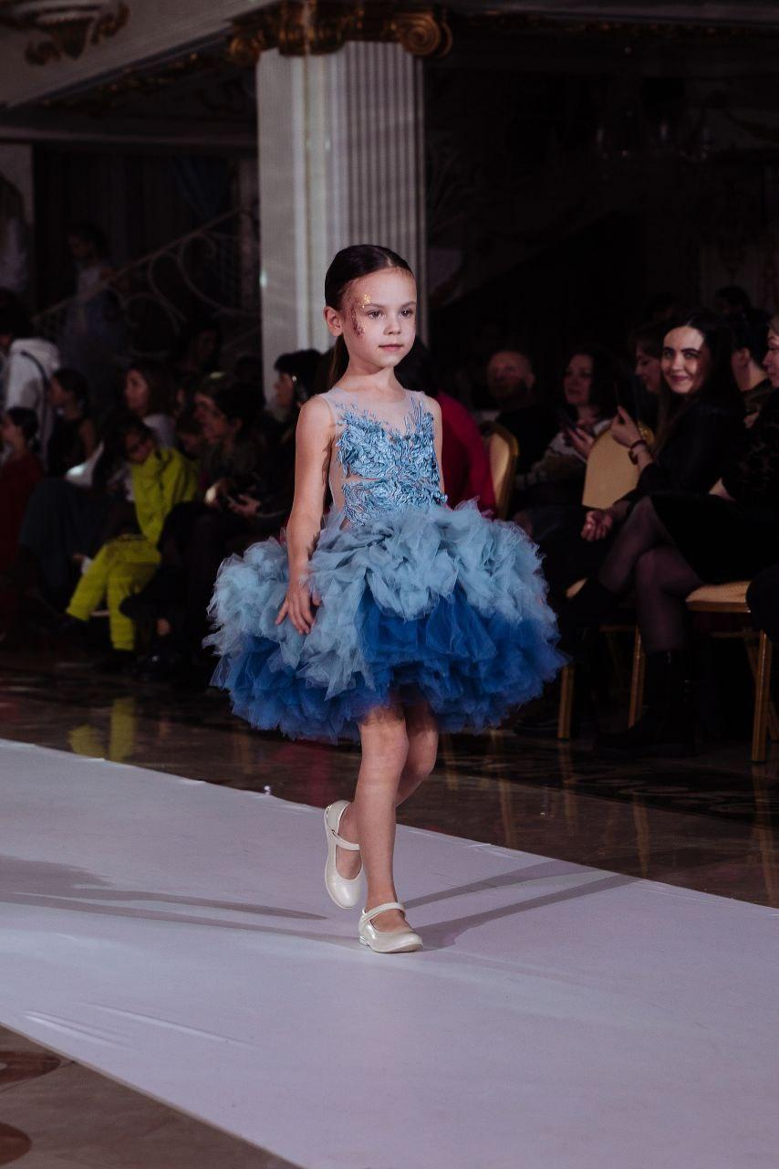 МОДНЫЙ ПОКАЗ С УЧАСТИЕМ МОДЕЛЕЙ MIA. Модельная студия MIA Models