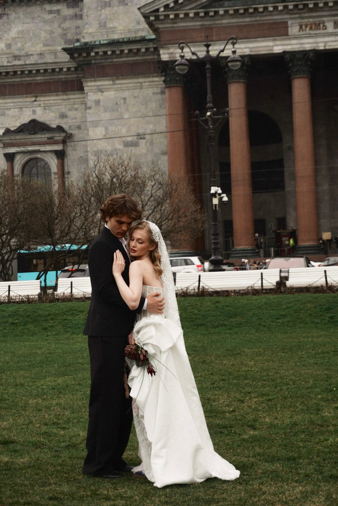 Сборы+прогулка. Свадебный фотограф в Москве Алина Лисовская