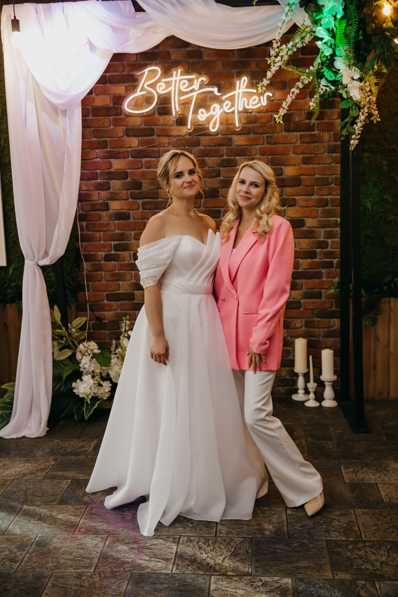 Ведущая Черчик. Подрядчики и друзья сети свадебных площадок House for wedding