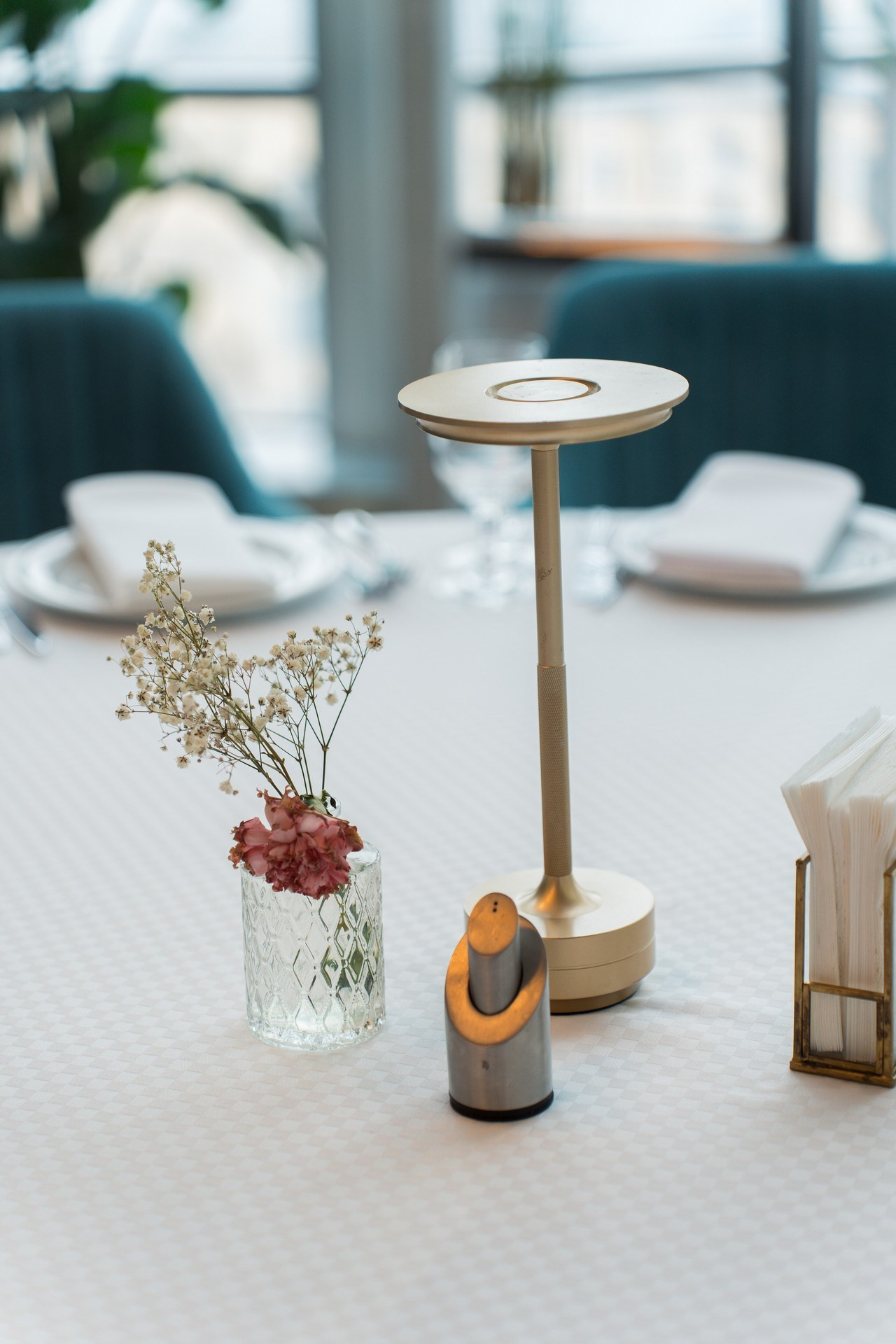 Русьпушнина. Репортажная съёмка в Санкт-Петербурге, Константин Петров