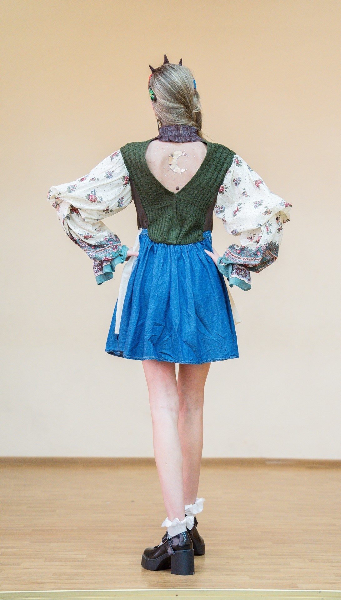 Царскосельский кутюрье. Репортажная съёмка в Санкт-Петербурге, Константин Петров