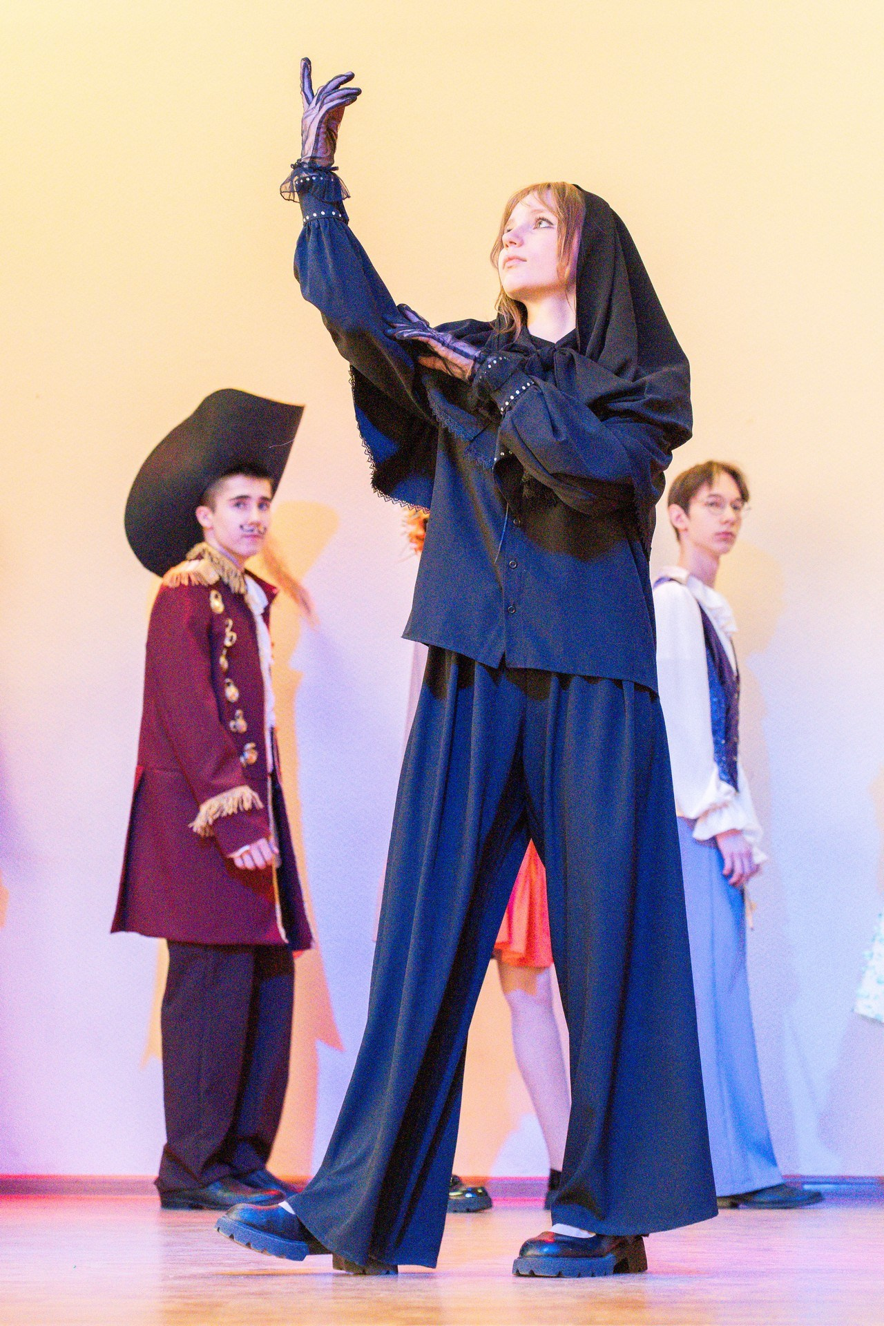 Царскосельский кутюрье. Репортажная съёмка в Санкт-Петербурге, Константин Петров