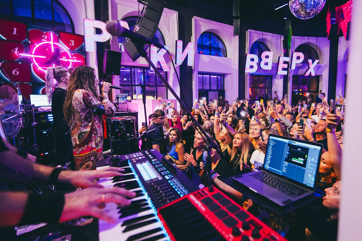 Концерт LINDA в РУКИ ВВЕРХ БАР в Ростове-на-Дону