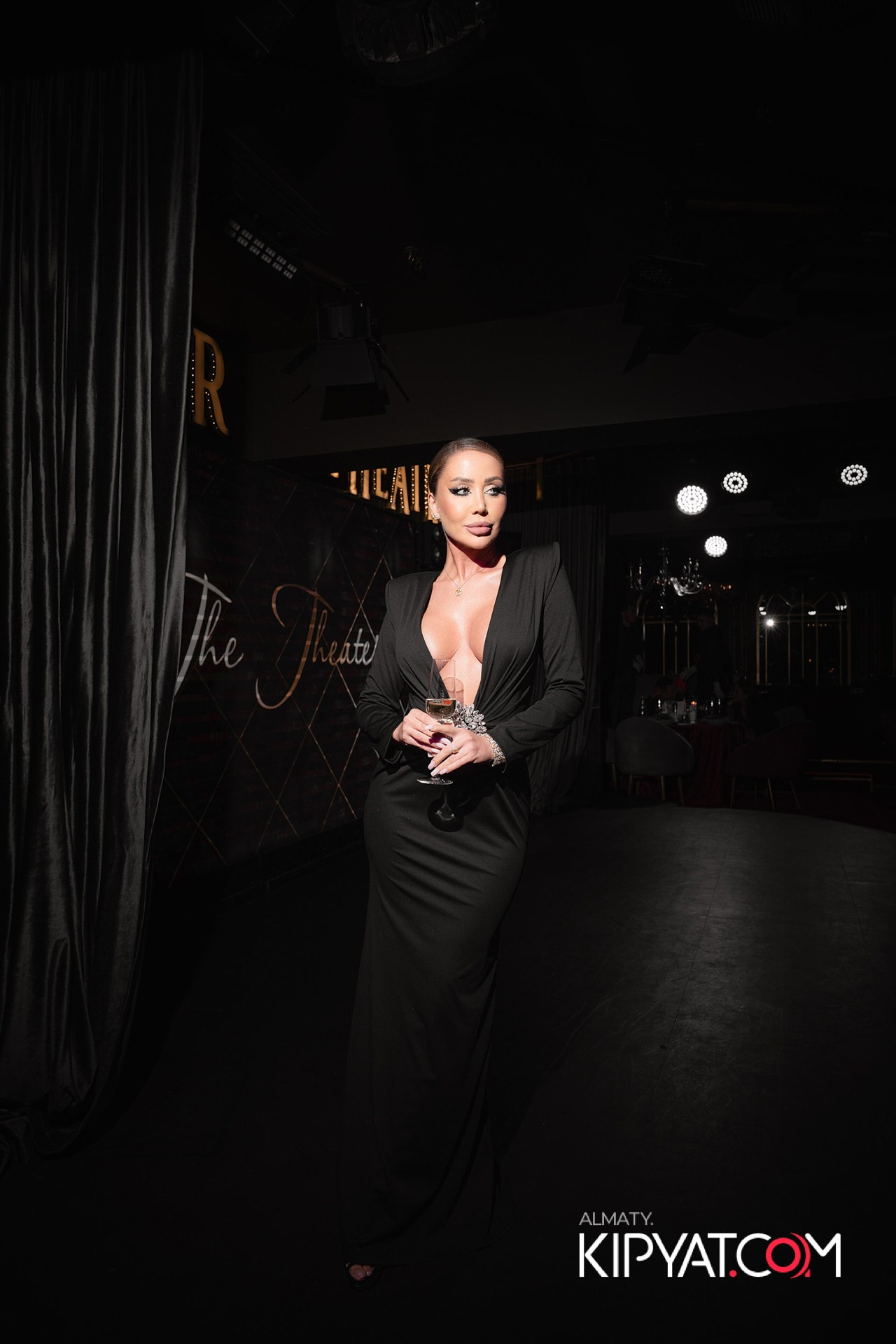 THE THEATER. КИПЯТКОМ АЛМАТЫ!