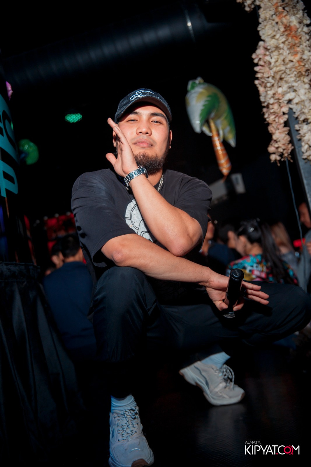 UYAT EMES BAR. КИПЯТКОМ АЛМАТЫ!