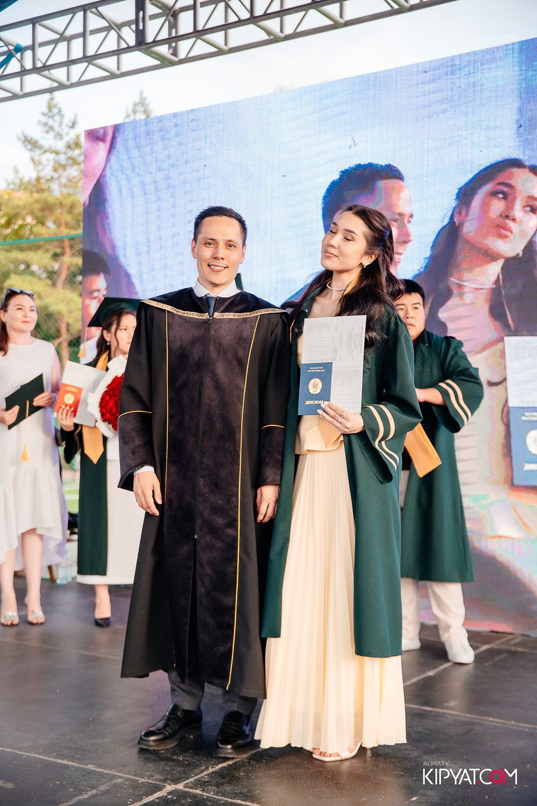 ВРУЧЕНИЕ ДИПЛОМОВ — НАРХОЗ КОЛЛЕДЖ. Part 3. КИПЯТКОМ АЛМАТЫ!