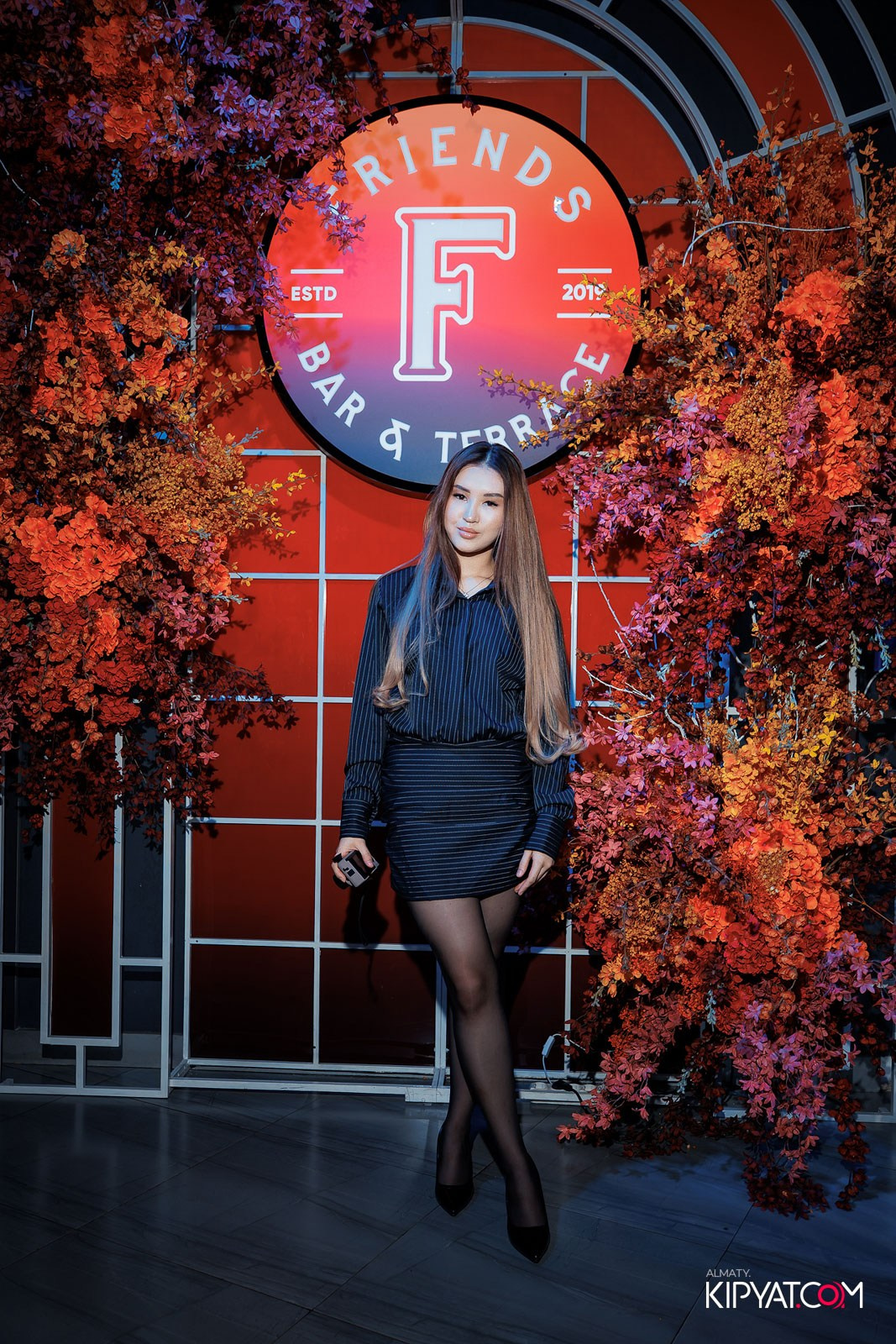 FRIENDS BAR & TERRACE. КИПЯТКОМ АЛМАТЫ!