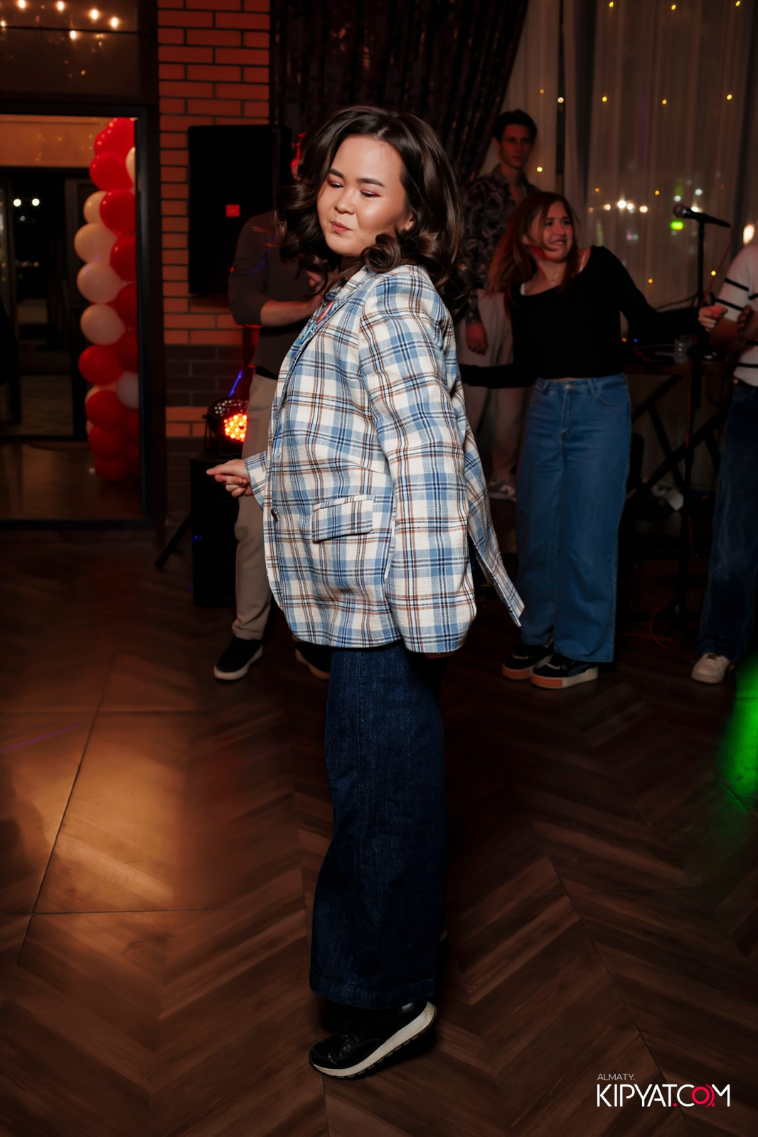 ОТКРЫТИЕ РЕСТОРАНА VESELIDZE НА АБАЯ. КИПЯТКОМ АЛМАТЫ! Фотосъемка мероприятий в Алматы