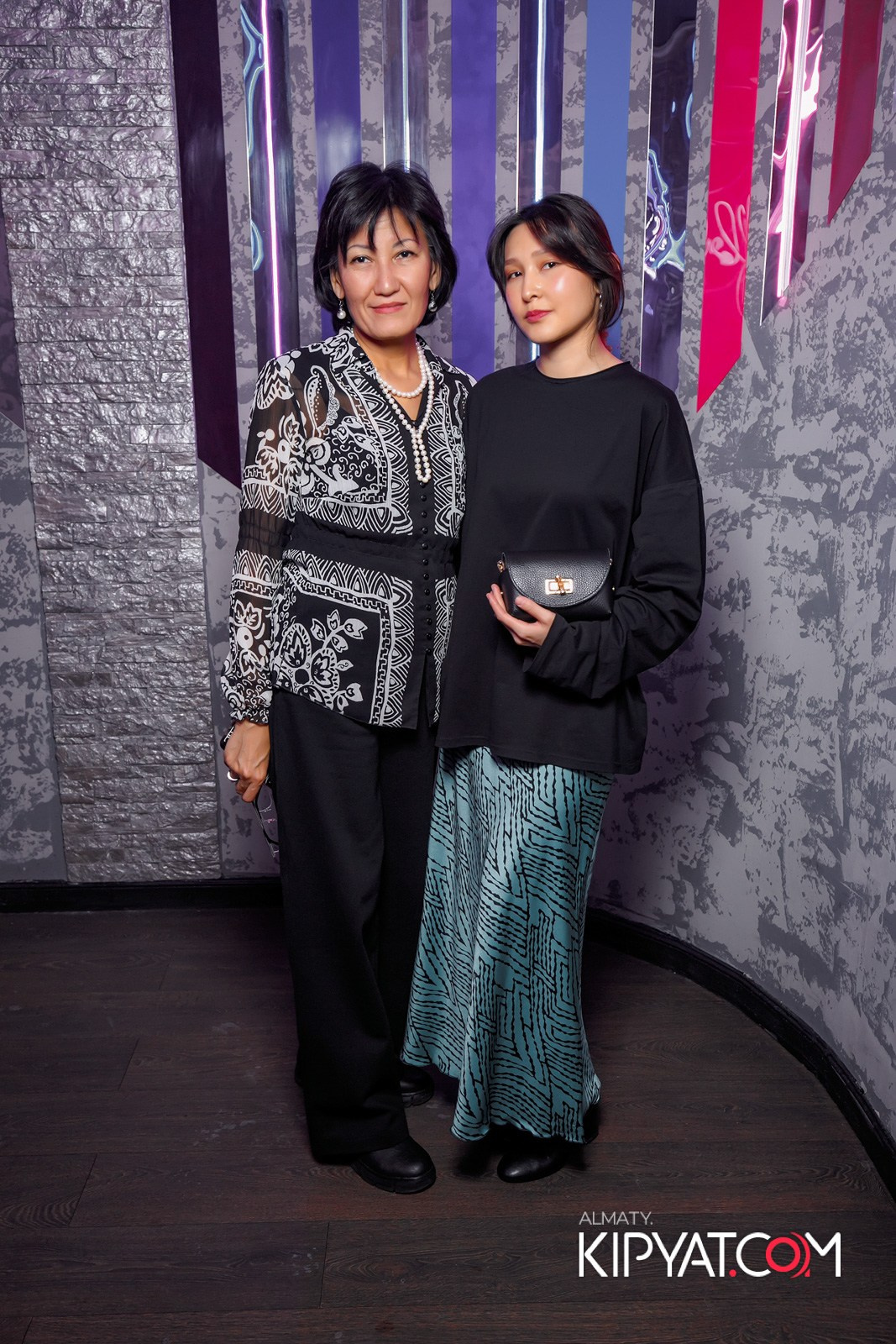 УХО И МЕДВЕДЬ НА ГАГАРИНА. КИПЯТКОМ АЛМАТЫ!