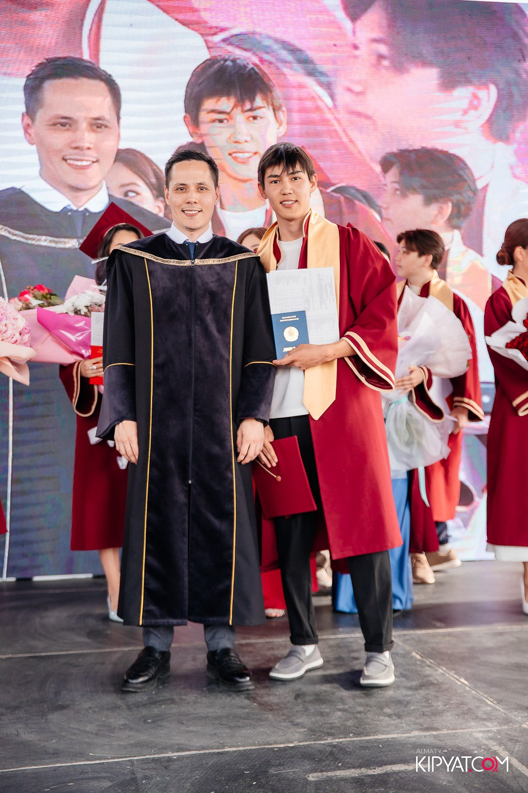 ВРУЧЕНИЕ ДИПЛОМОВ — НАРХОЗ КОЛЛЕДЖ. Part 4. КИПЯТКОМ АЛМАТЫ!