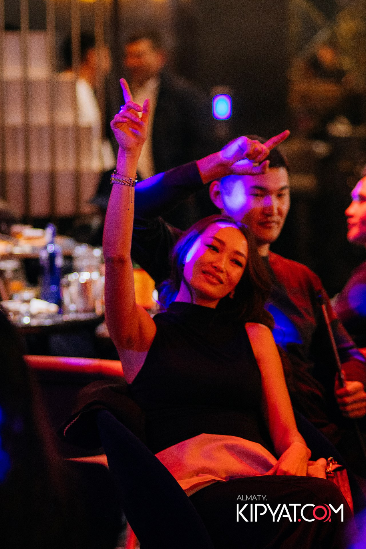 MOOD KARAOKE & TERRACE. КИПЯТКОМ АЛМАТЫ!