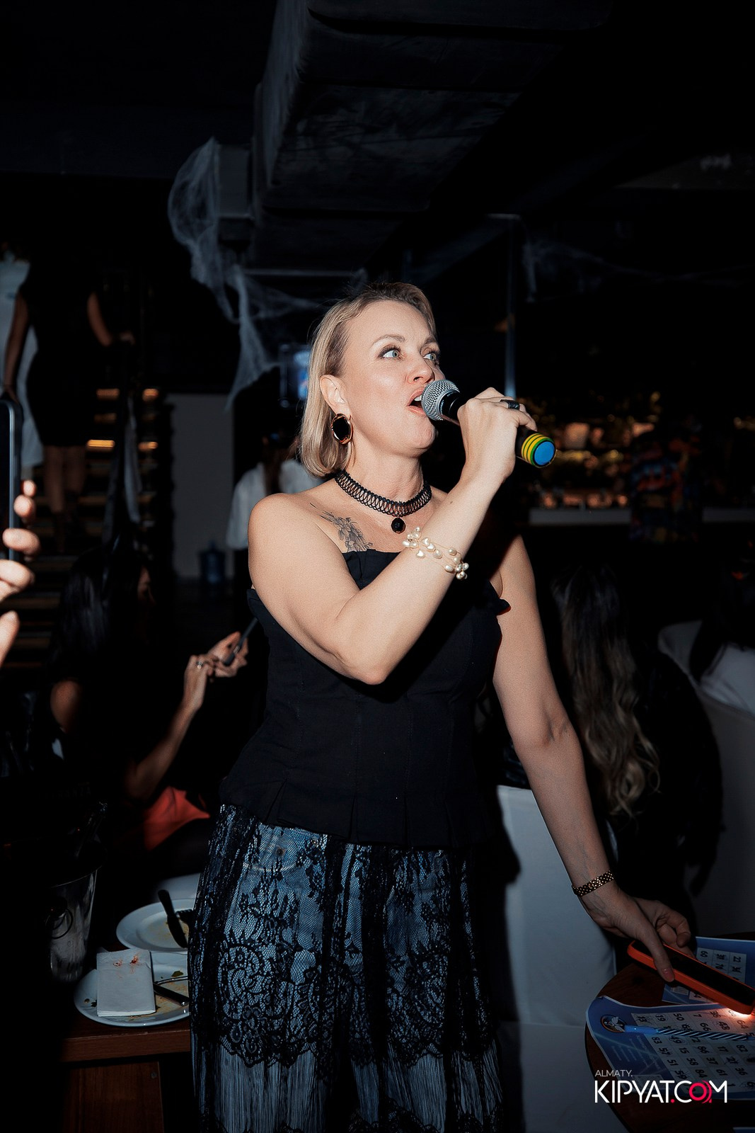 МУЗЫКАЛЬНОЕ ЛОТО В HIT RETRO. КИПЯТКОМ АЛМАТЫ!