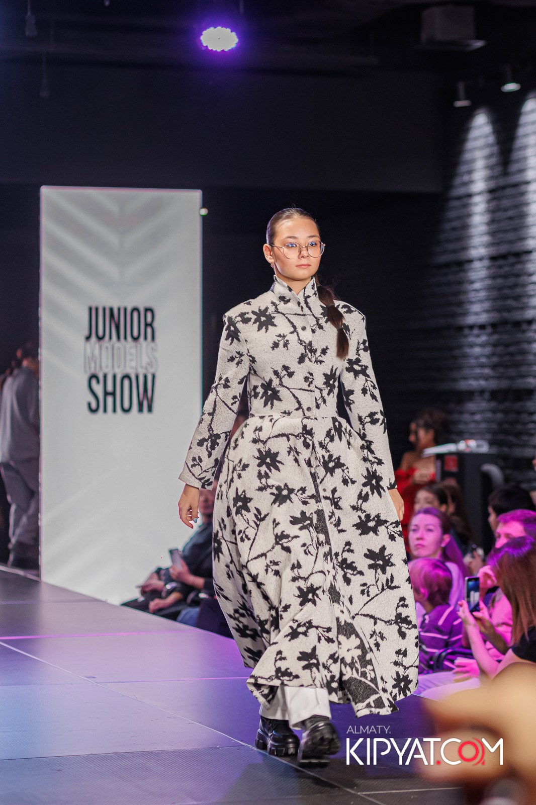 JUNIOR MODELS SHOW В РАМКАХ БЛАГОТВОРИТЕЛЬНОГО ПРОЕКТА МОДА ЗА СЧАСТЬЕ ДЕТЕЙ. КИПЯТКОМ АЛМАТЫ!