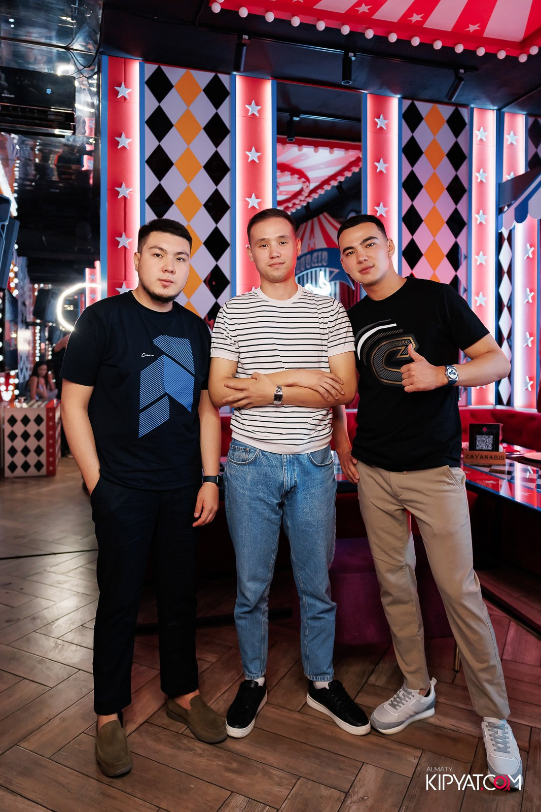 ЗАЯ, НА БИС. КИПЯТКОМ АЛМАТЫ!