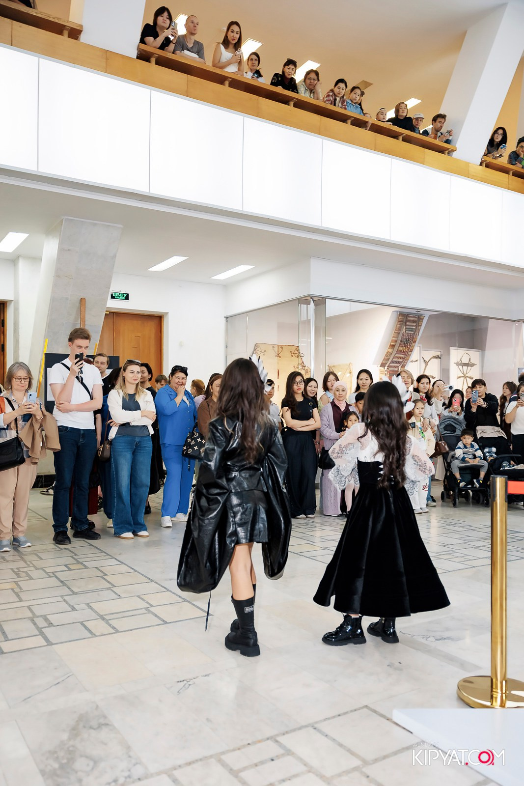 JUNIOR MODELS SHOW. ПЕРФОМАНС НОЧЬ В МУЗЕЕ. КИПЯТКОМ АЛМАТЫ! Фотосъемка мероприятий в Алматы