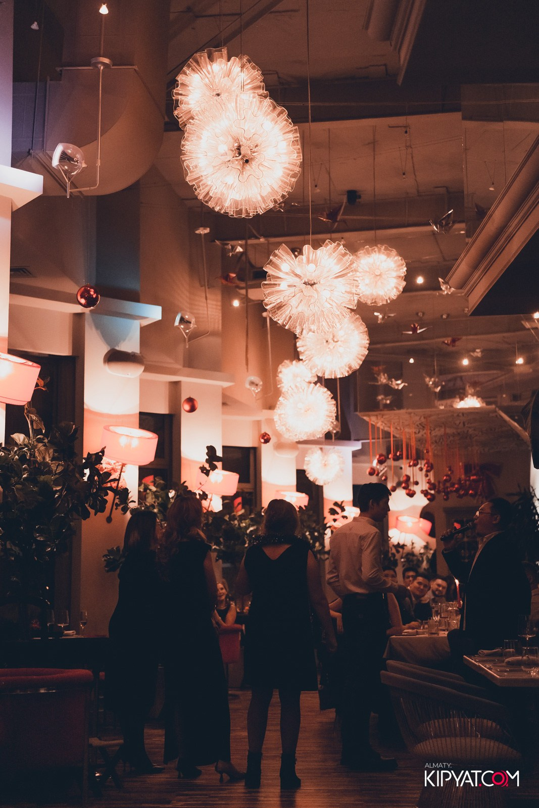 РЕСТОРАН BARFLY. КИПЯТКОМ АЛМАТЫ!