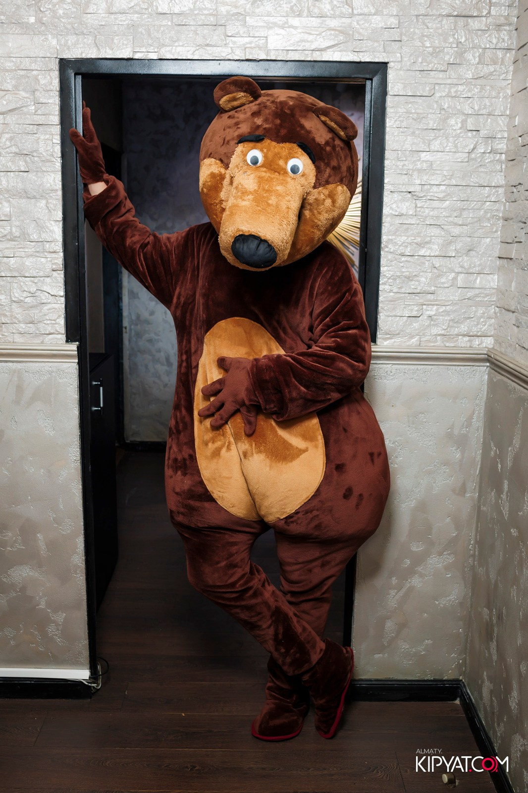 УХО И МЕДВЕДЬ НА ГАГАРИНА. КИПЯТКОМ АЛМАТЫ!