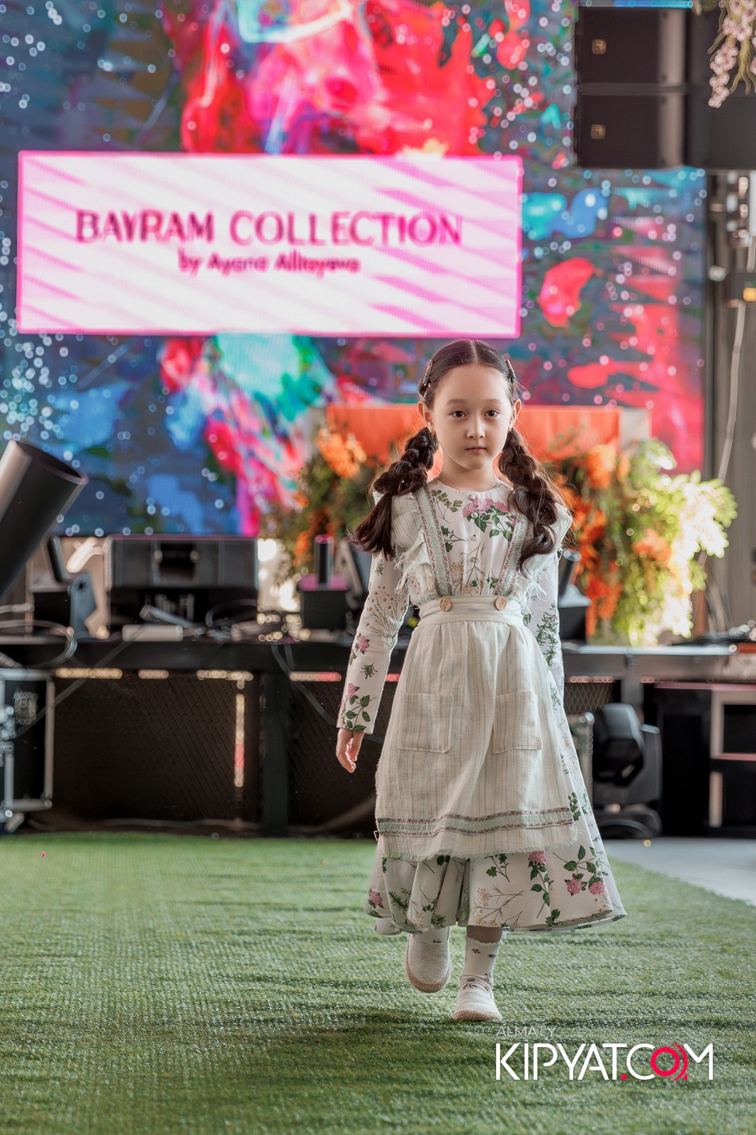 PROM KIDS FASHION SHOW. КИПЯТКОМ АЛМАТЫ!